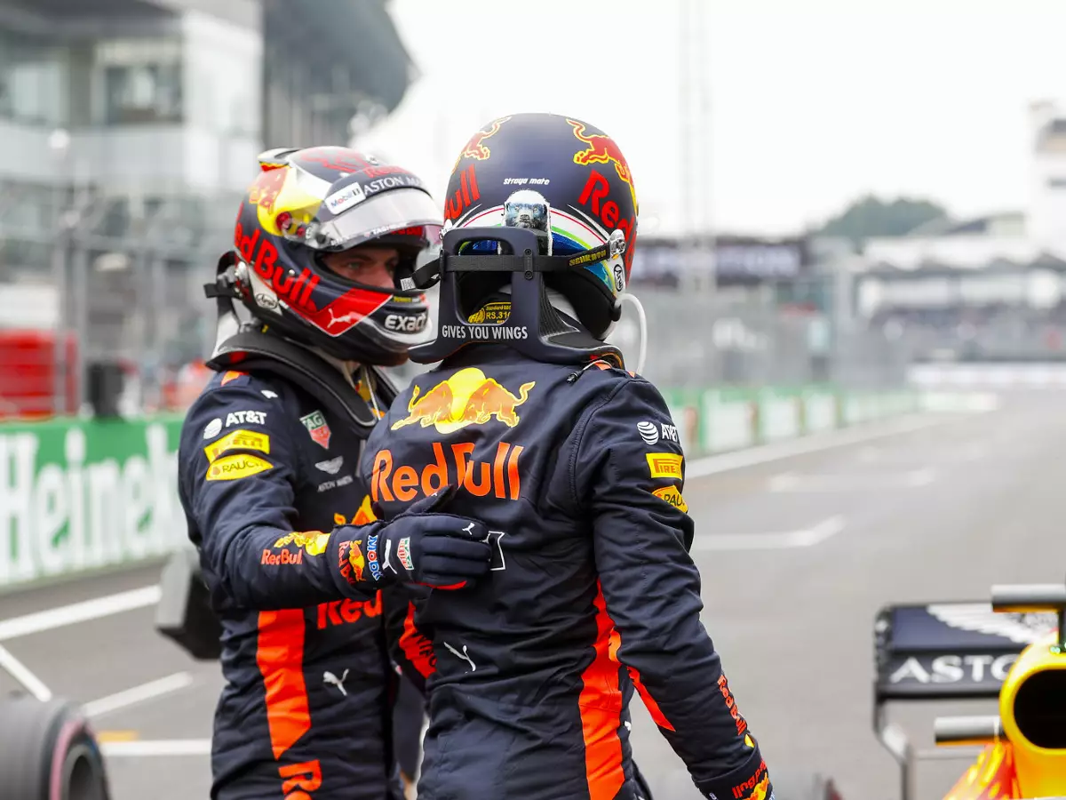 Foto zur News: Red Bull stellt klar: Ricciardo und Verstappen dürfen (fast) frei fahren