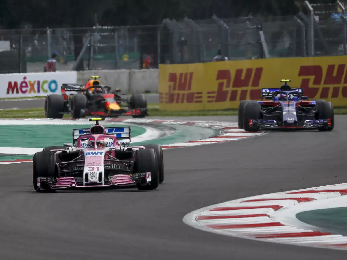 Foto zur News: Pierre Gasly über Esteban Ocon: "Diese Rivalität ist für keinen von uns gut"