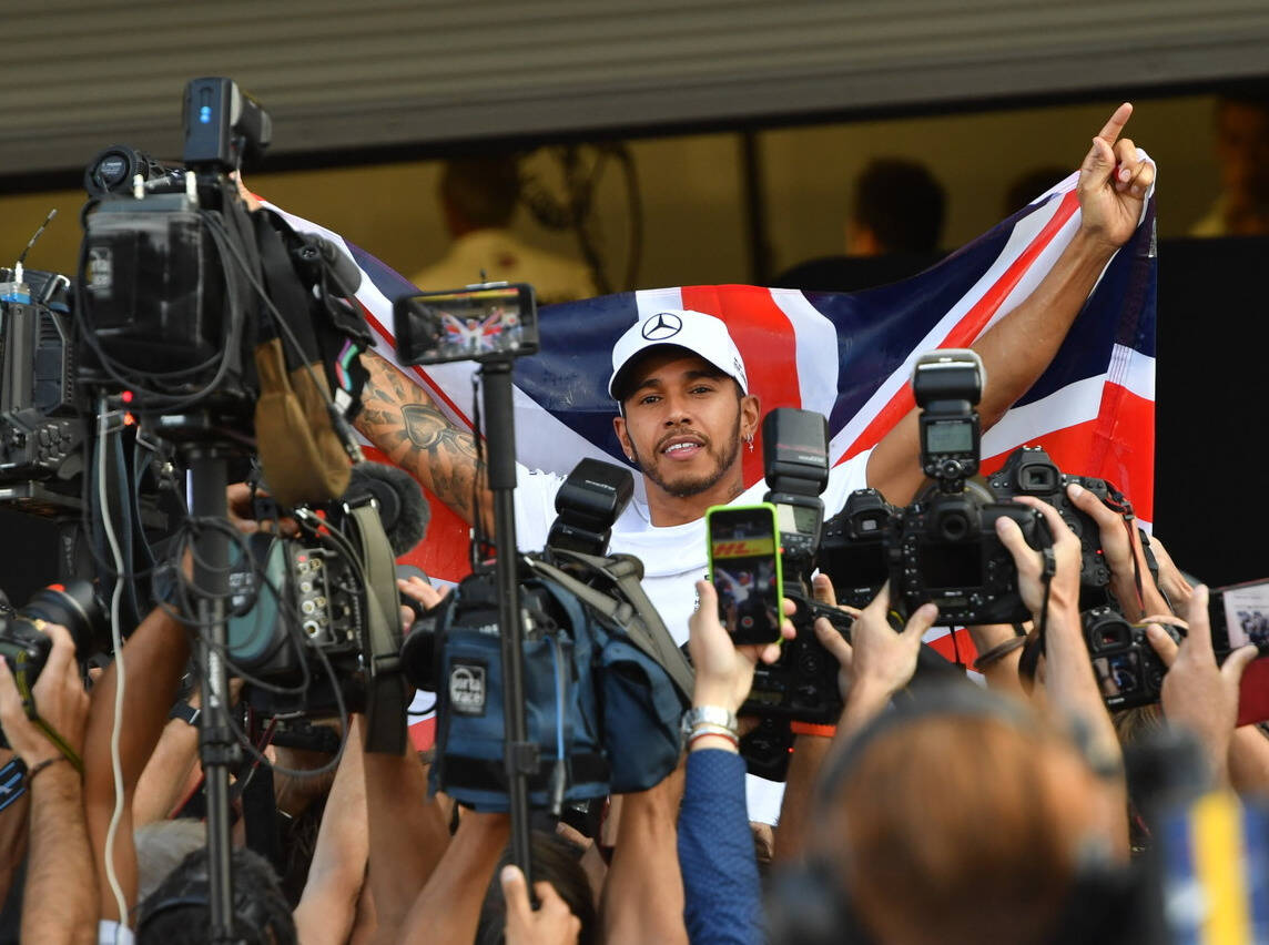 Foto zur News: Demütiger Lewis Hamilton über fünften WM-Titel: "Hätte ich nie gedacht"