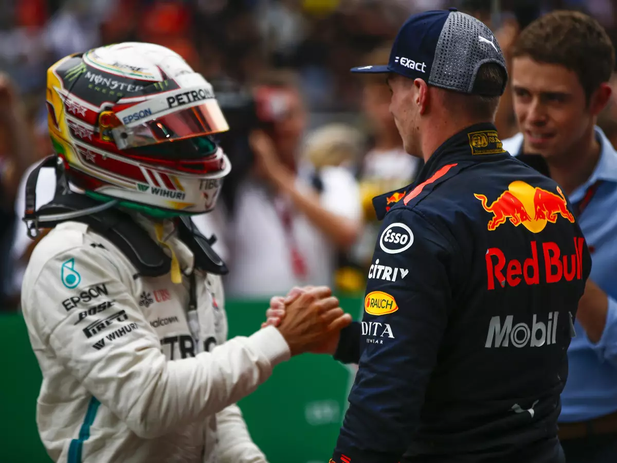 Foto zur News: Video: So hat Lewis Hamilton Max Verstappen belehrt