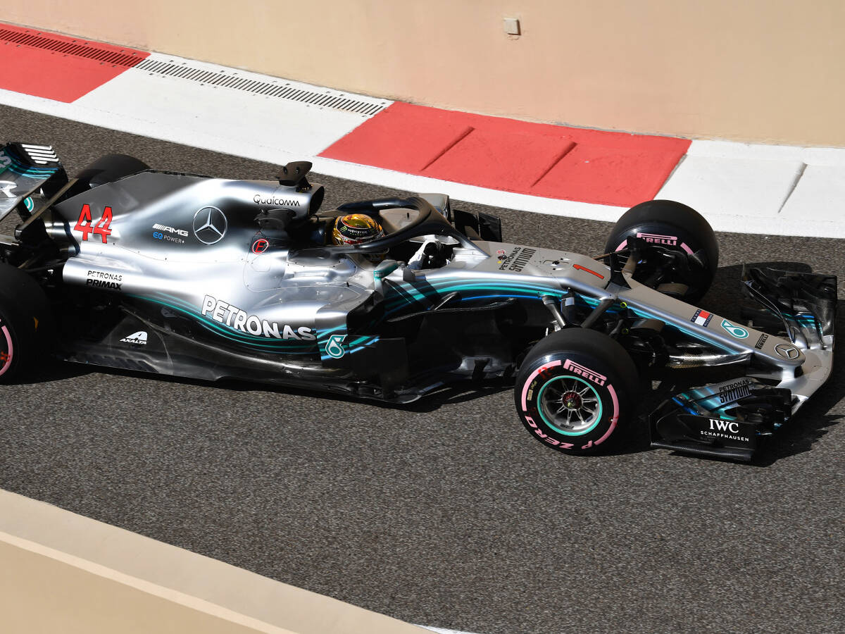 Foto zur News: Dank Sondererlaubnis: Lewis Hamilton startet in Abu Dhabi mit Startnummer 1