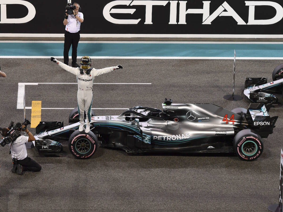 Foto zur News: Lewis Hamilton wieder auf Pole, aber: Beste Runde schon in Q2!