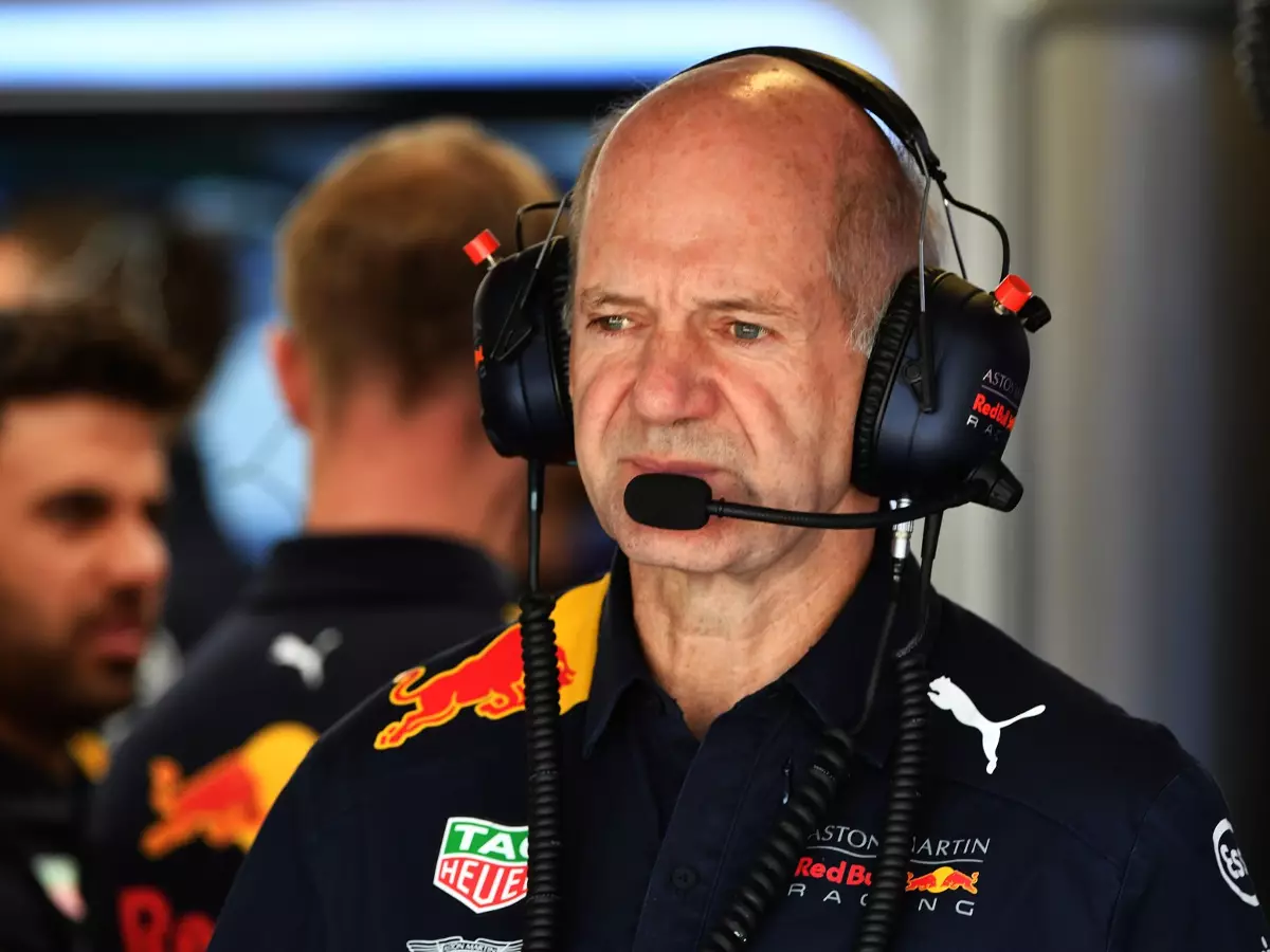 Foto zur News: Verstappen: Newey "sehr stark" ins neue Auto involviert