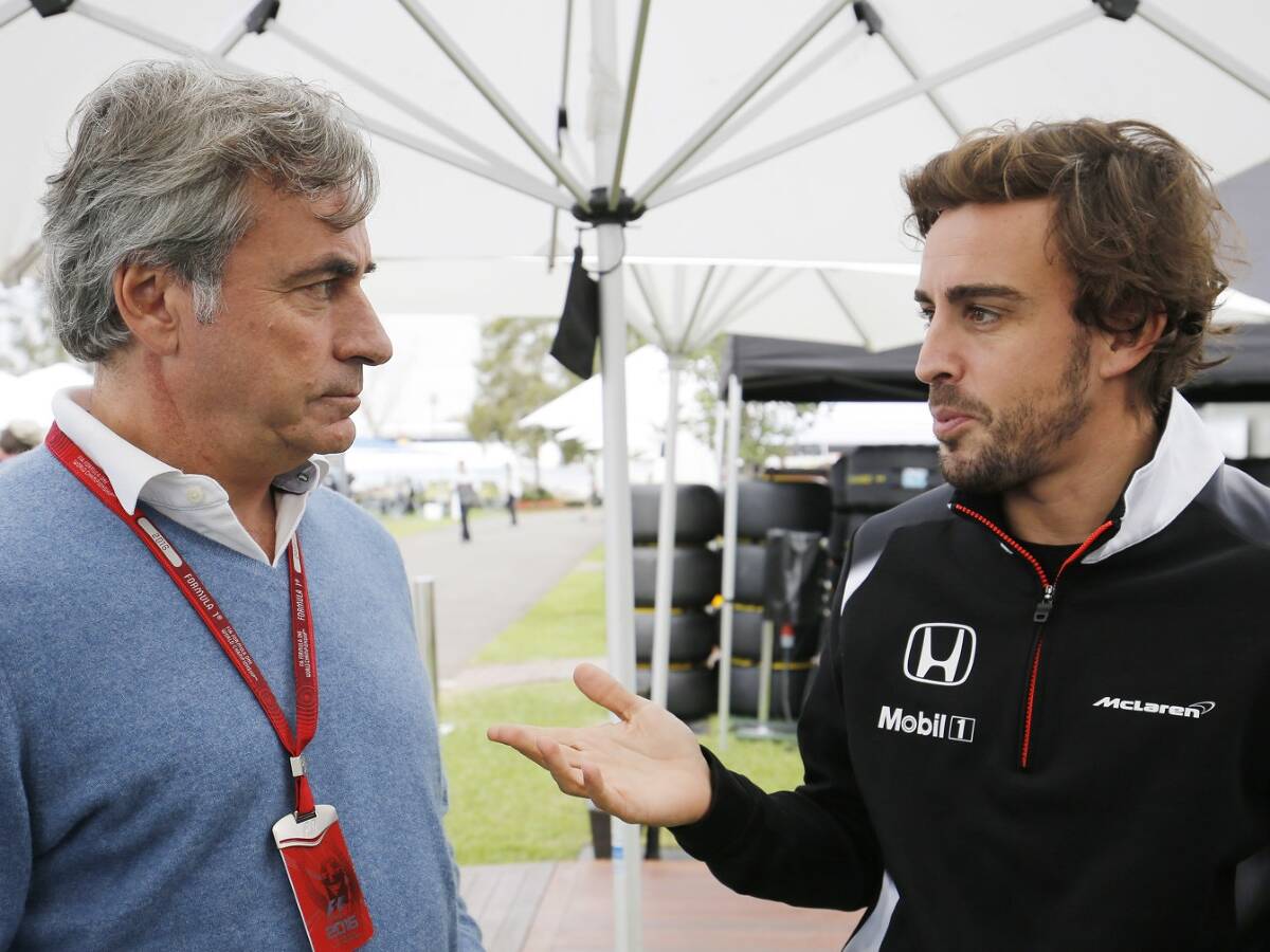 Foto zur News: Carlos Sainz sen. will Fernando Alonso zur Rallye Dakar locken