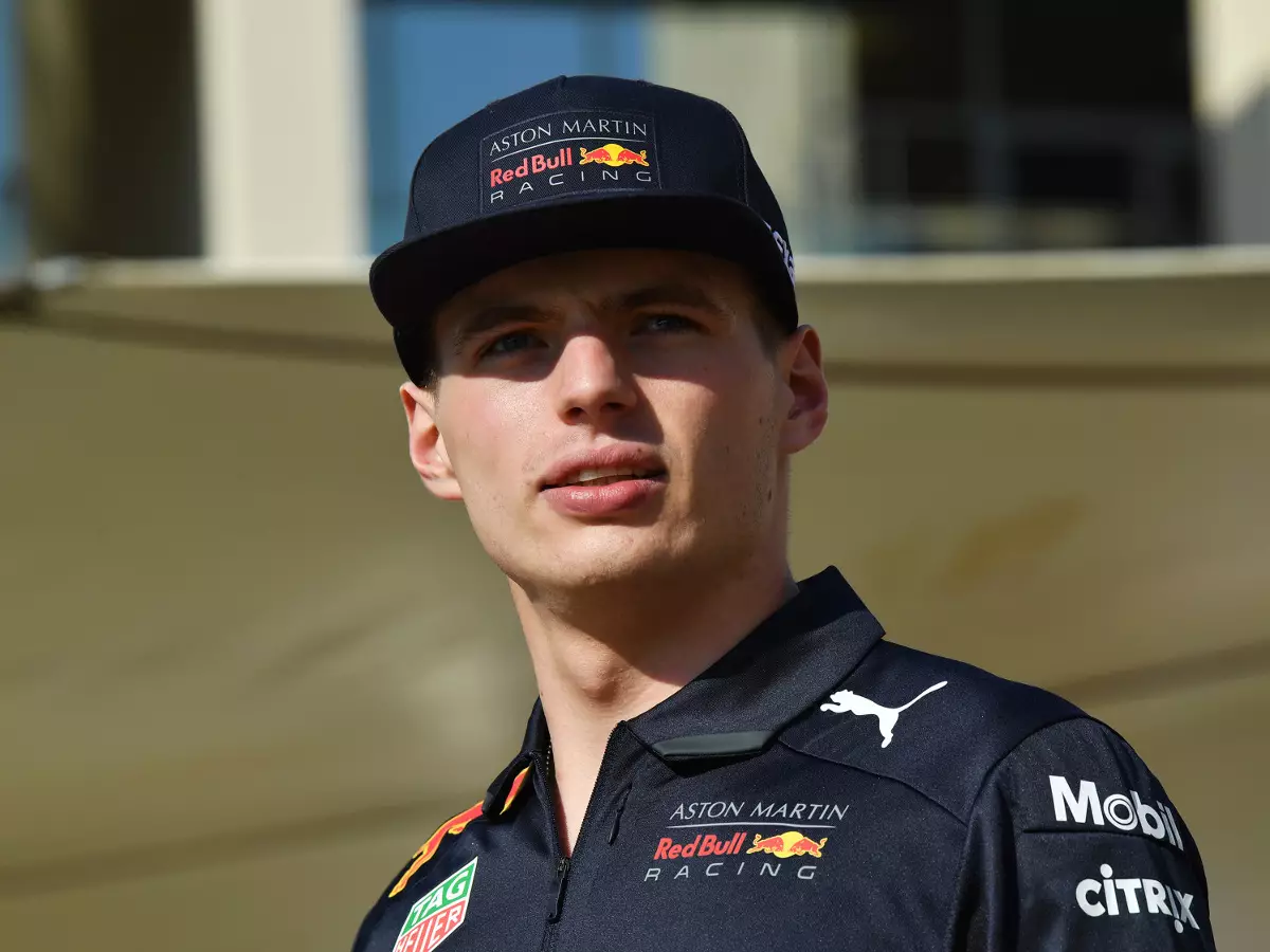 Max Verstappen Foto zur News: Weltrekorde und Rammstöße: Wie Verstappen online für Aufregung sorgt