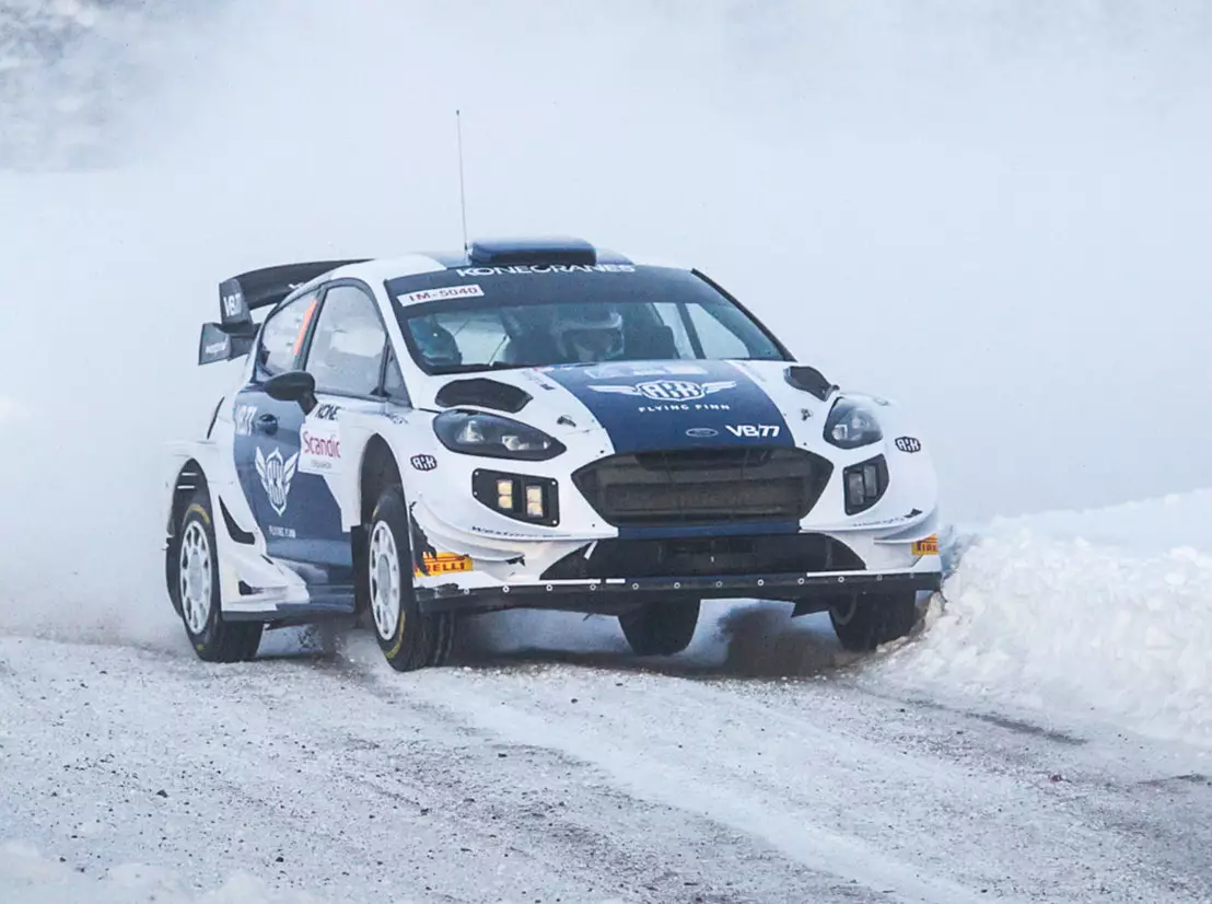 Bottas Foto zur News: Valtteri Bottas: Anlaufschwierigkeiten bei erster Rallye