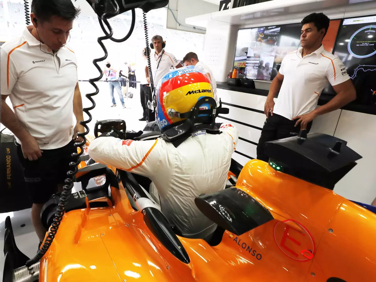 Foto zur News: Alonso auf Schumachers Spuren: Schon in Barcelona im McLaren?