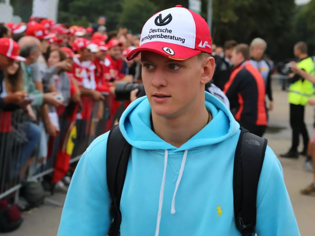 Foto zur News: Vorsicht, Fake! Mick Schumacher warnt vor angeblichen Kinderfotos