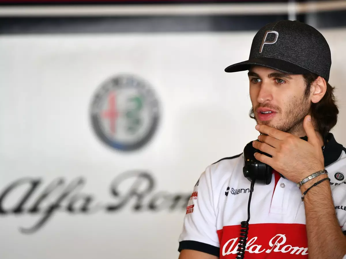 Antonio Giovinazzi Foto zur News: Reger Austausch: Giovinazzi schwärmt von "Messlatte" Räikkönen