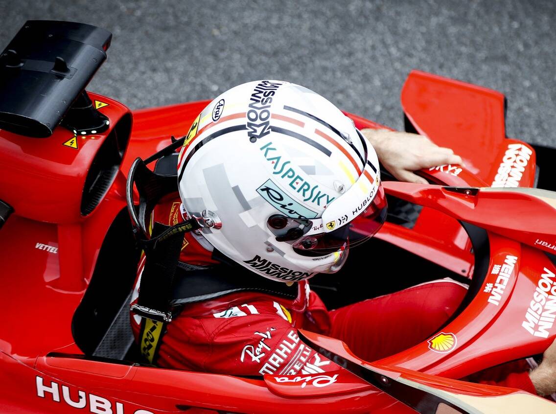 Foto zur News: Neue Vorschriften: Vettel und Co. aktuell noch ohne zugelassenen Helm