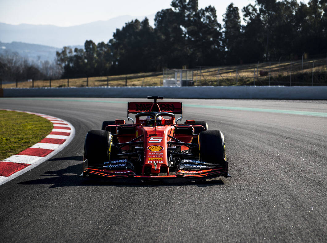 Foto zur News: Formel 1 2019: Ferrari absolviert Shakedown mit Vettel in Barcelona