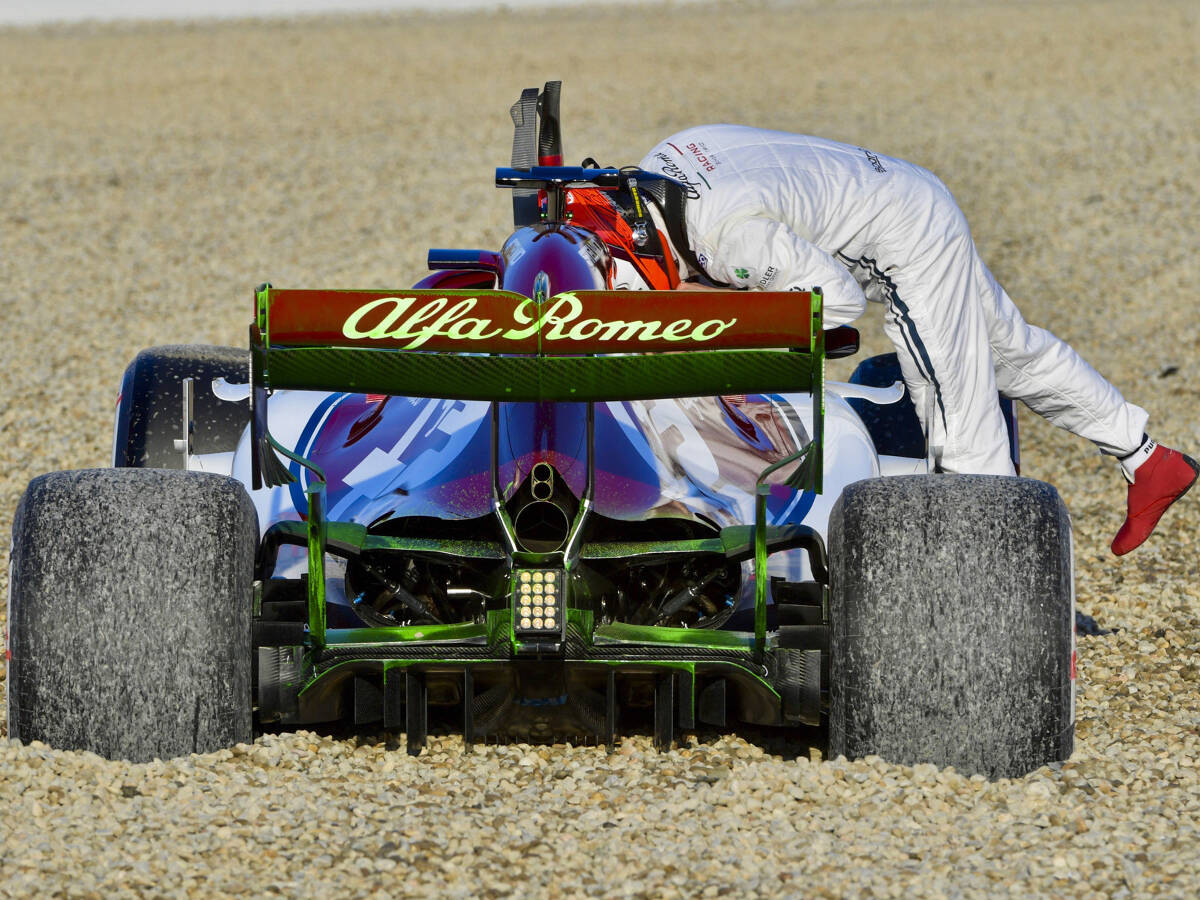 Foto zur News: Erst Dreher, dann "großer Schritt": Räikkönen lobt neuen Alfa Romeo