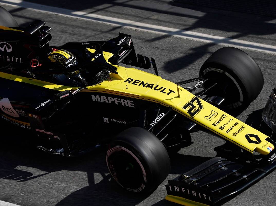 Foto zur News: Werden Sie Teil des Renault-Teams und erleben sie die F1-Tests 2019 live!