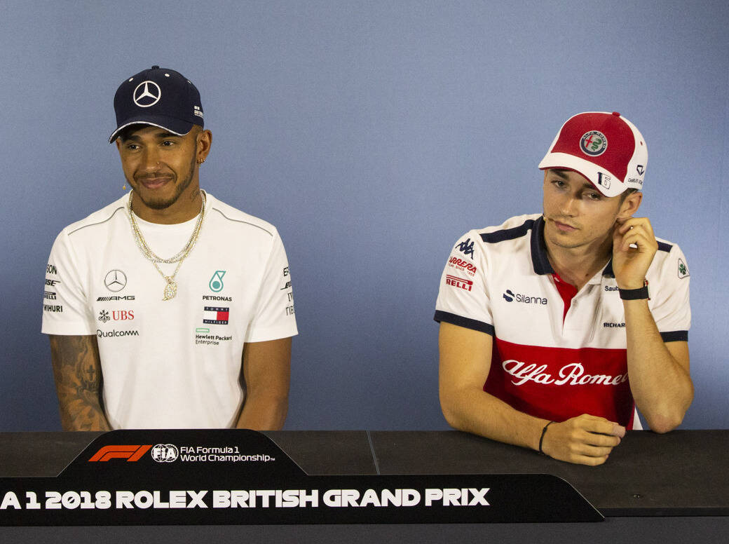 Foto zur News: Lewis Hamilton warnt: Erwartet nicht zu viel von Leclerc!