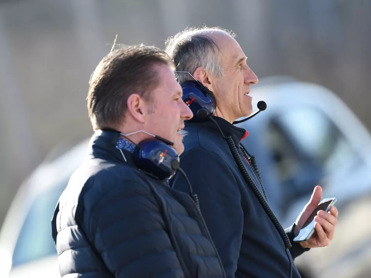 Franz Tost Foto zur News: "Wie im Kindergarten": Toro-Rosso-Teamchef scherzt über Formel-1-Väter