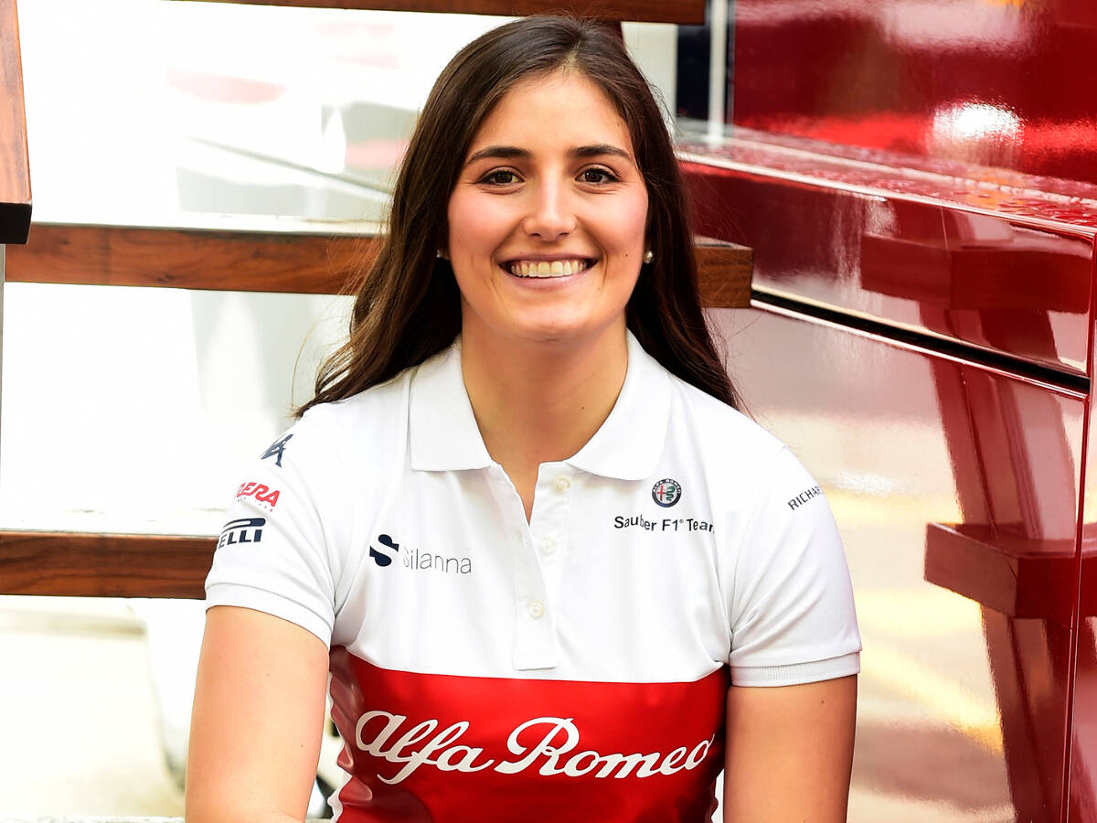 Foto zur News: Alfa Romeo: Tatiana Calderon bleibt 2019 Testfahrerin