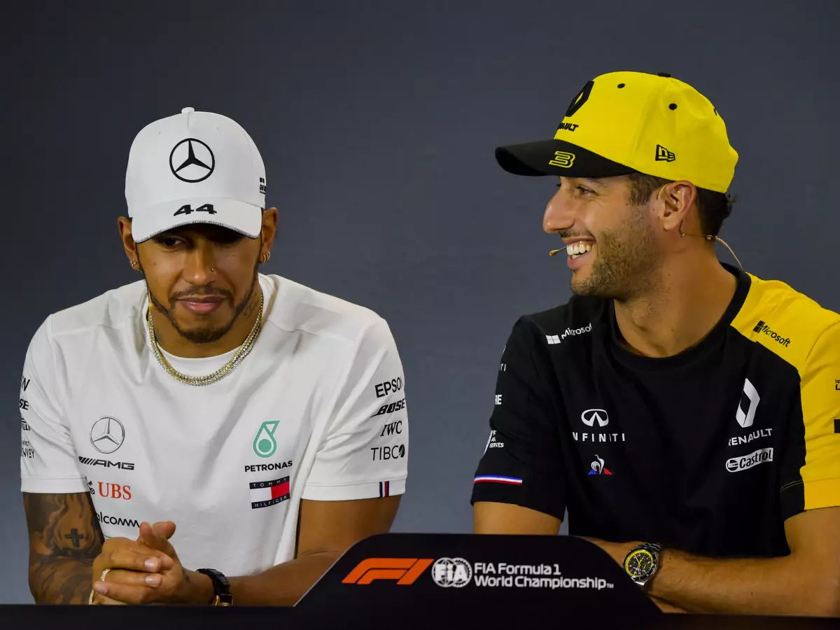 Foto zur News: Lewis Hamiltons Angst vor Haien: Einfach eine aufs Maul!