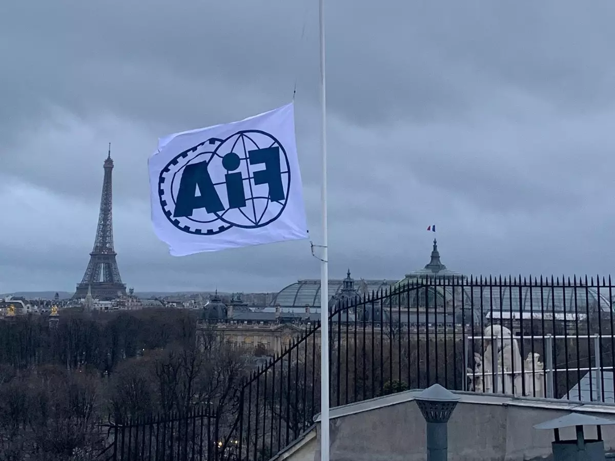 FIA-Hauptquartier in Paris Foto zur News: Nach Tod von Charlie Whiting: FIA setzt Flaggen auf Halbmast
