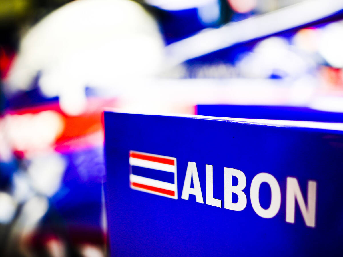 Foto zur News: Toro Rosso: Darum fährt Alexander Albon unter thailändischer Flagge