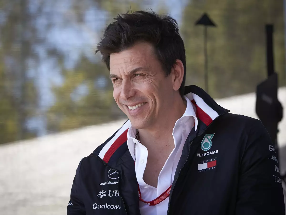 Toto Wolff Foto zur News: Alles für den Erfolg: Mercedes arbeitet mit Militärstrategen und Co. zusammen