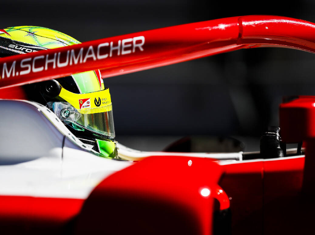 Foto zur News: Sainz über Mick Schumacher: Wie der Nachname nicht zur Bürde wird