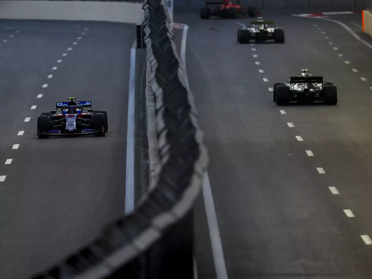 Foto zur News: Alexander Albon: Windschatten bringt in Baku eine halbe Sekunde