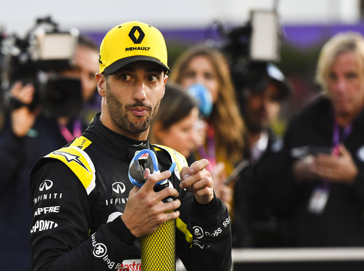 Foto zur News: Mark Webber sorgt sich um Daniel Ricciardo: "Renault muss für ihn liefern"