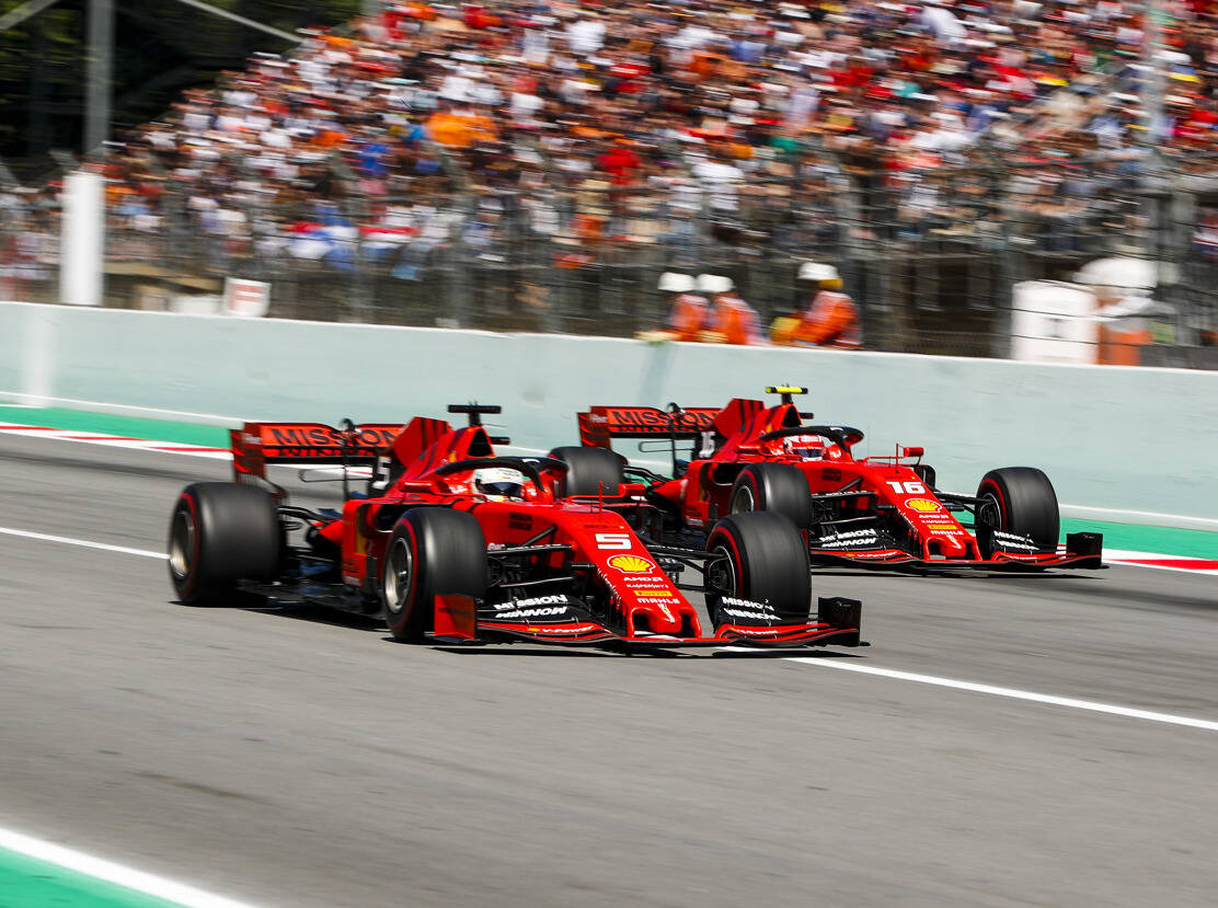 Foto zur News: "War okay": Vettel stellt sich hinter Ferrari-Entscheidungen