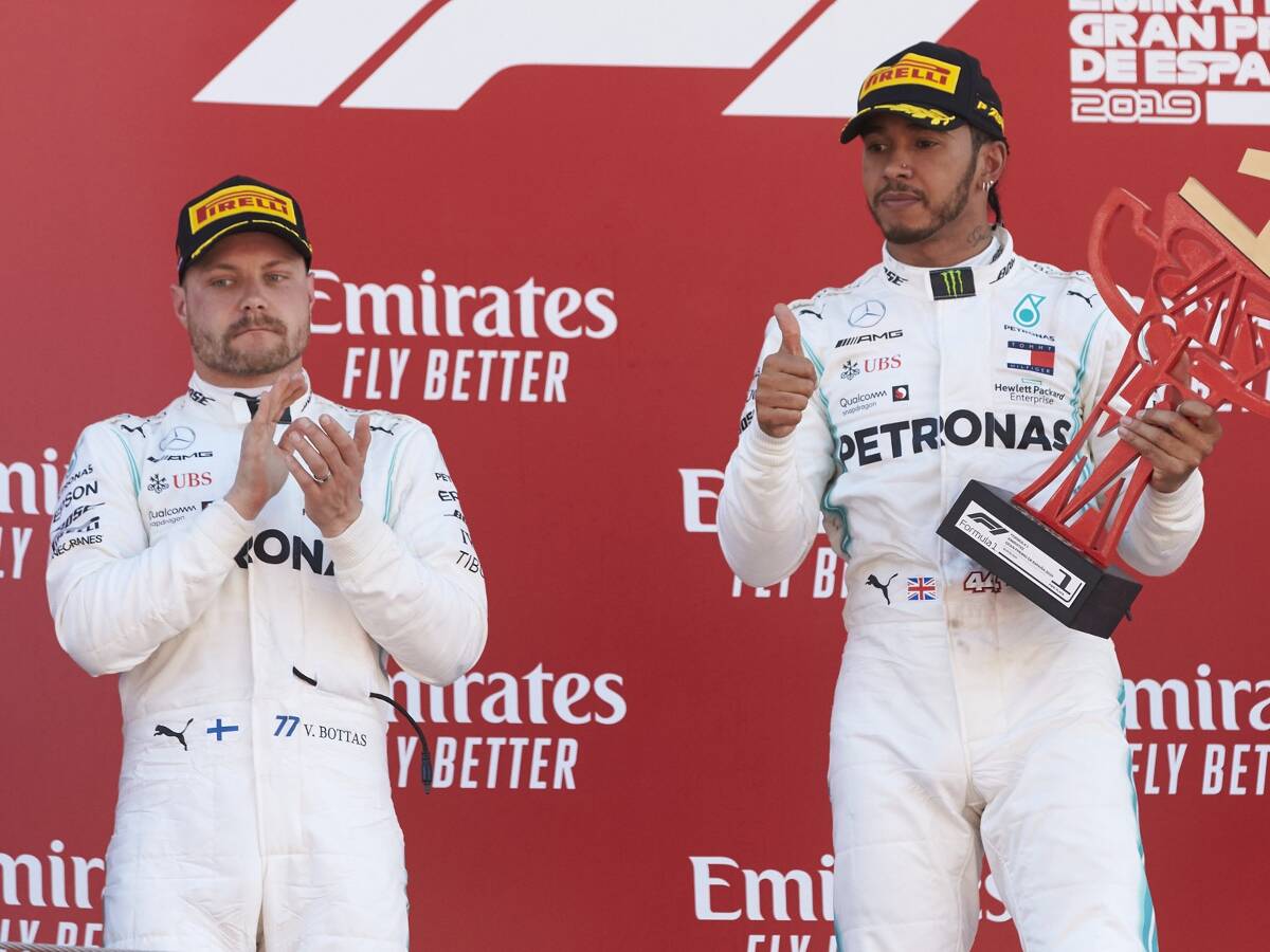 Foto zur News: Hamilton hofft auf Ferrari: WM-Kampf gegen Bottas "weniger aufregend"