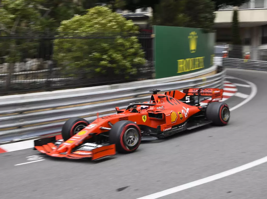 Foto zur News: "Ganzes Stück hinter Mercedes": Muss Ferrari sogar Red Bull fürchten?