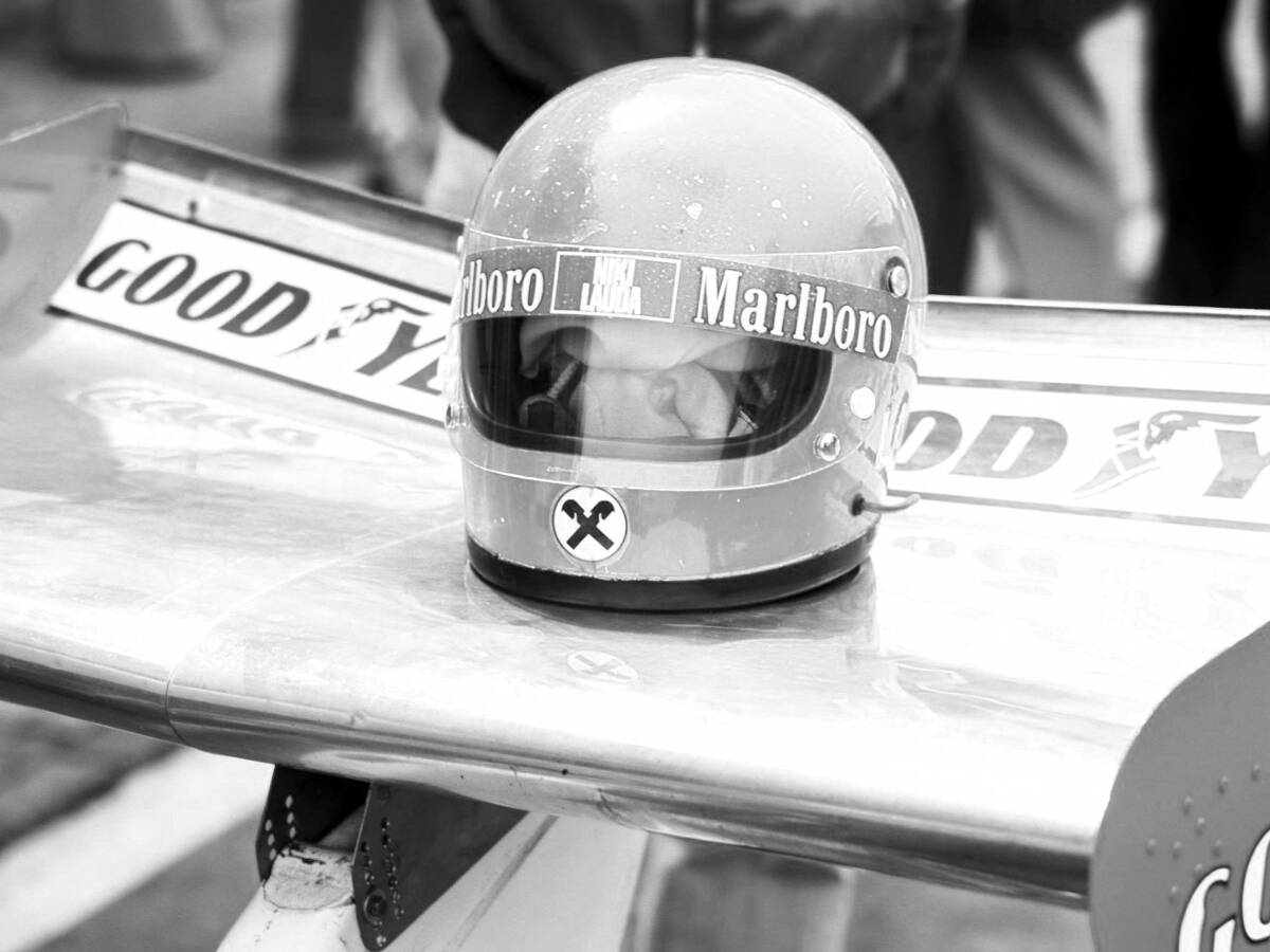 Foto zur News: Trauerminute für Niki Lauda: Monaco verneigt sich vor der Legende