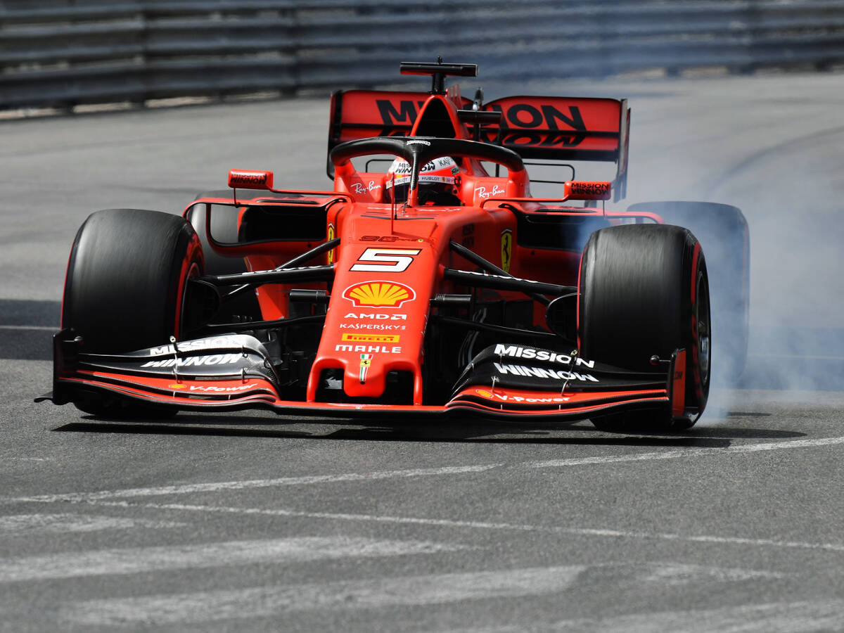Foto zur News: Vettel nimmt Ferrari in Schutz: "Finde nicht fair, das Team zu kritisieren"