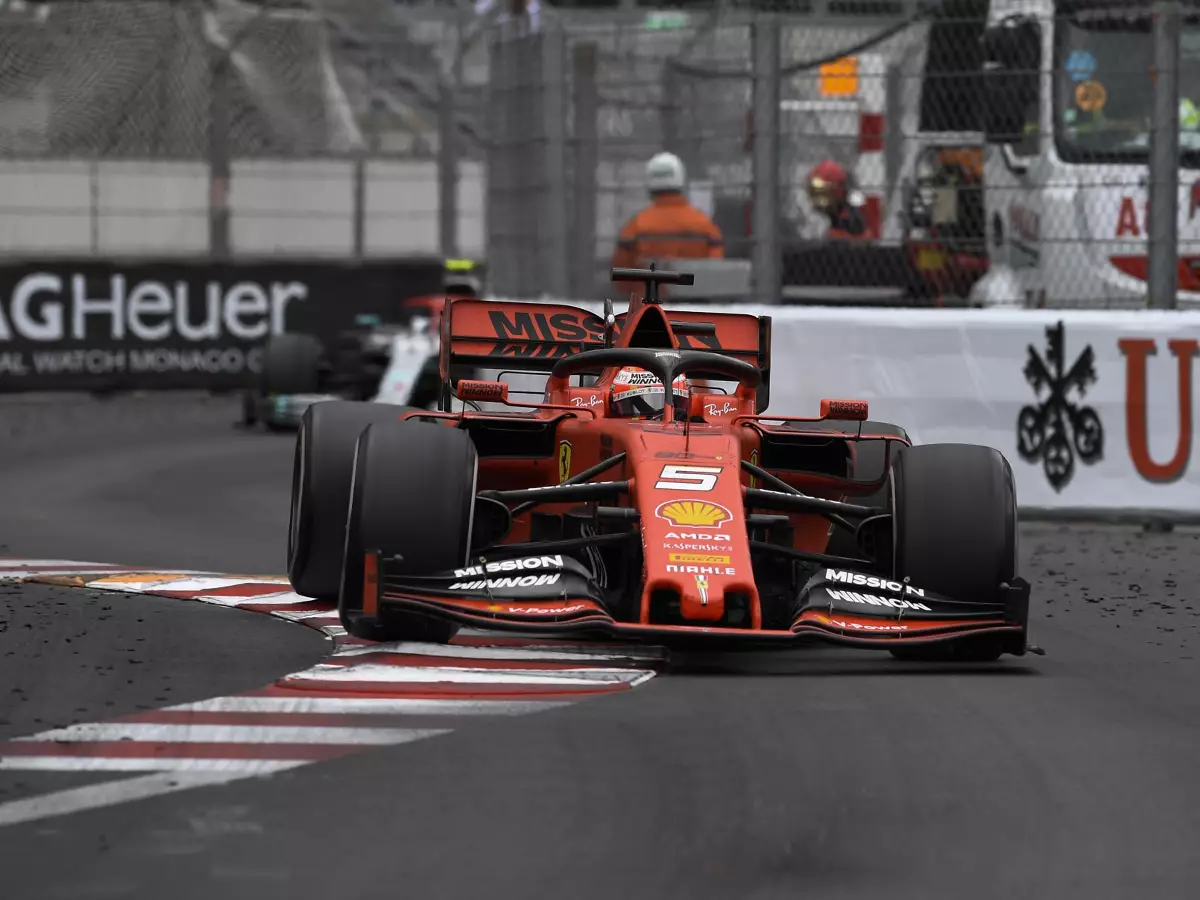 Foto zur News: Ferrari auf Suche nach der Lösung: Schon in Montreal wieder stark?