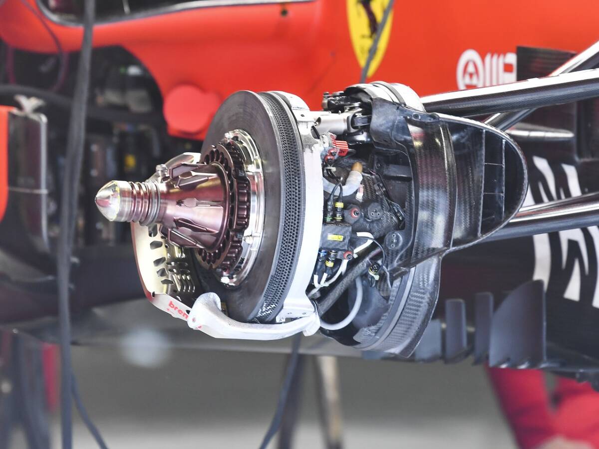 Foto zur News: Formel-1-Technik: Brembo schlägt Carbon-Keramik-Bremsen vor