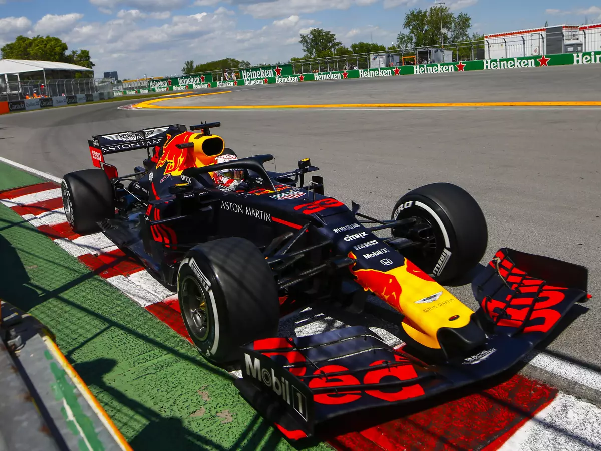 Foto zur News: Red Bull: Verstappen-Crash direkt hinter Gasly sorgt für Gesprächsbedarf