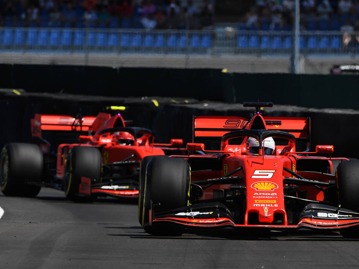 Foto zur News: Leclerc motzt über Vettel am Boxenfunk: Das steckt hinter seinem Funkspruch
