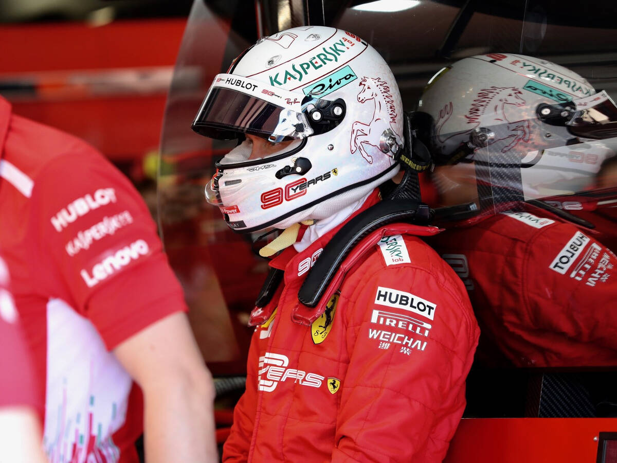 Foto zur News: Rosberg über Vettel: "Ein schlechter Tag folgt auf den anderen"