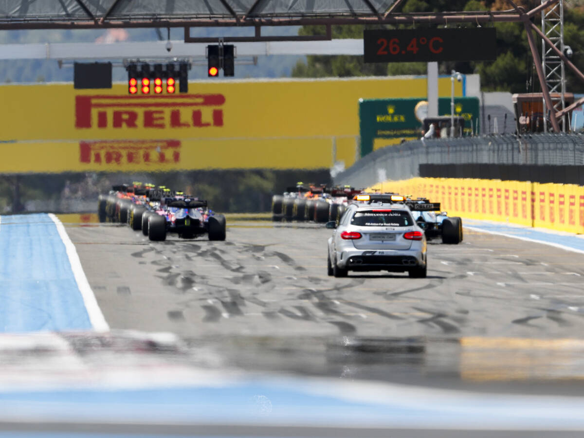 Foto zur News: Schneller Start überrascht Fahrer: FIA-Rennleiter verteidigt Vorgehen