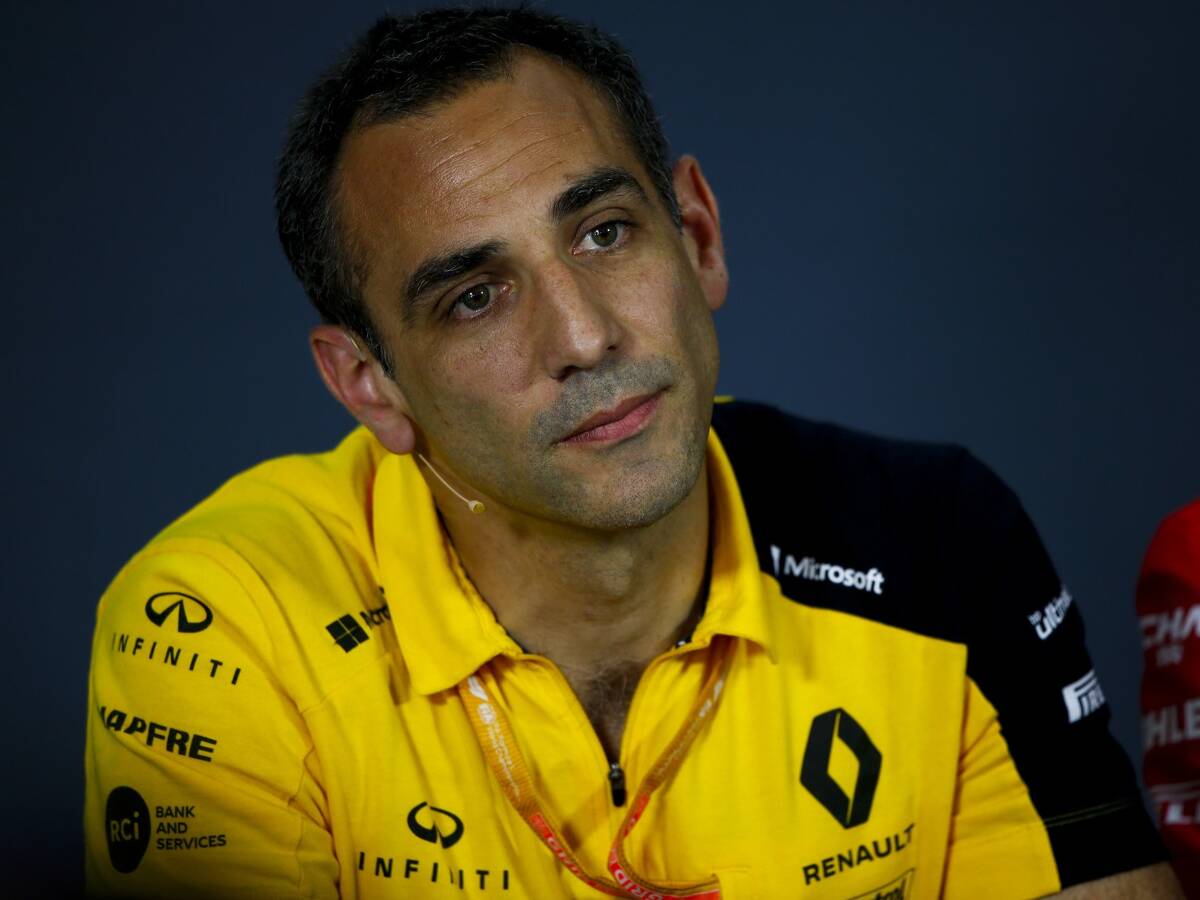 Foto zur News: Renault-Teamchef wegen erstarkter McLaren nicht besorgt