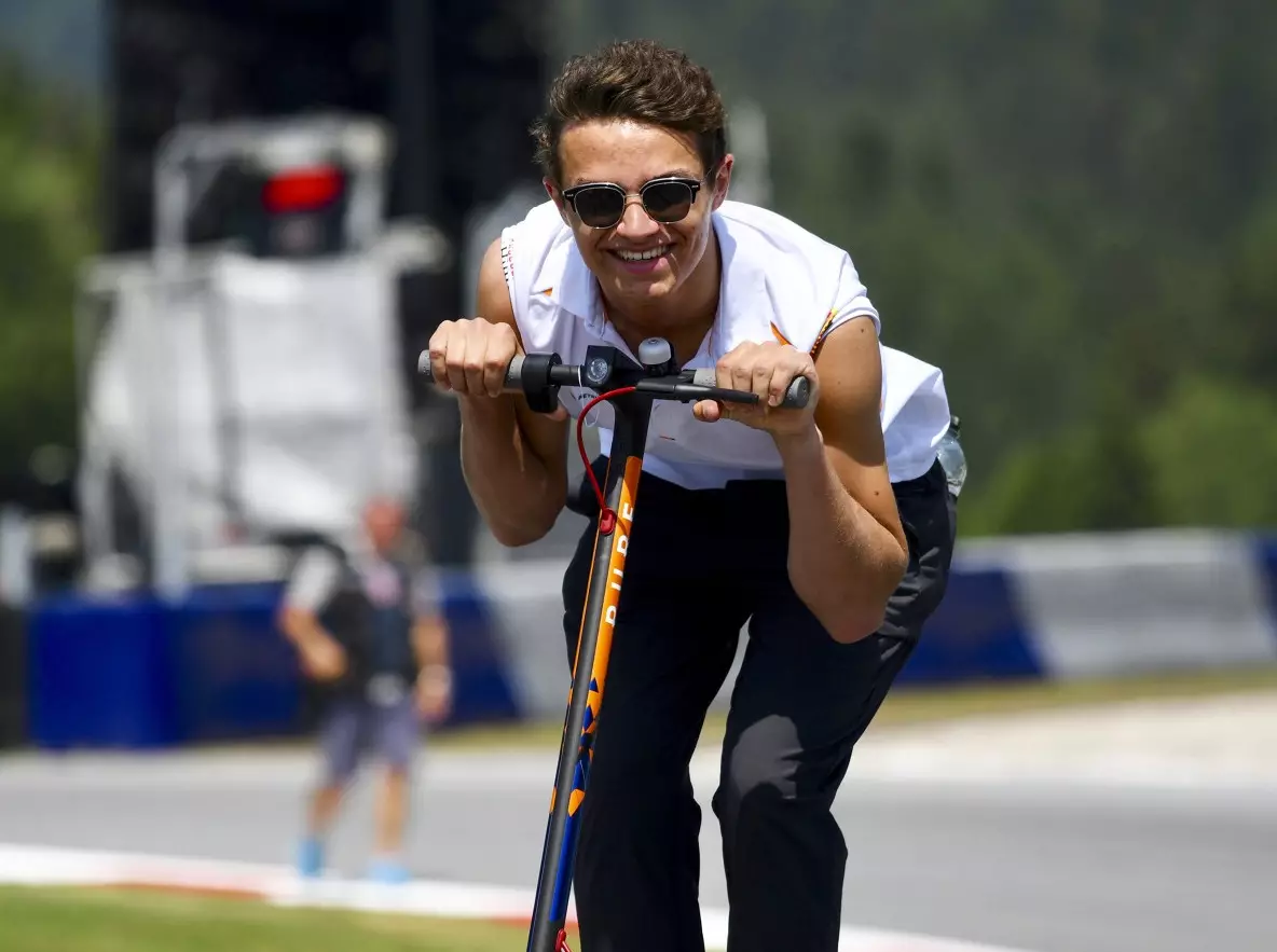 Foto zur News: Lando Norris fordert Red Bull heraus - ein bisschen