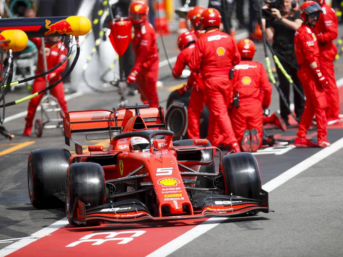 Foto zur News: Verkorkster Stopp und späte Reaktion: Was Vettel das Podium kostete
