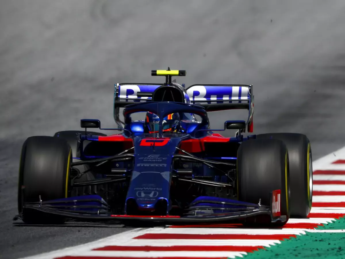Alexander Albon Foto zur News: Toro Rosso wieder punktelos: Schwächephase oder durchgereicht?