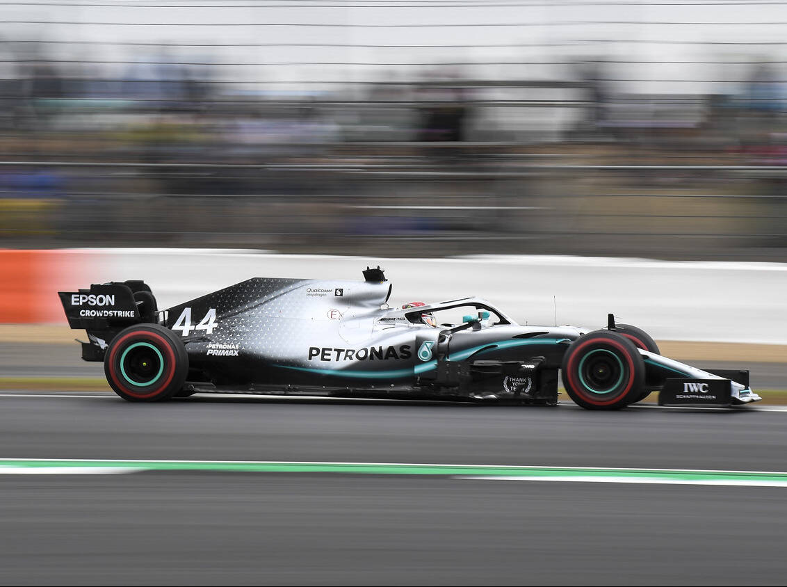 Foto zur News: Lewis Hamilton beschwert sich: Auto wurde "immer schlimmer"