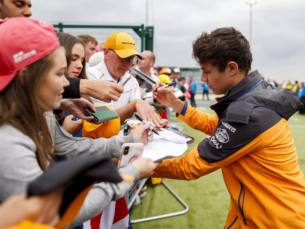 Foto zur News: Lando Norris neuer Publikumsliebling: Einer geht noch!