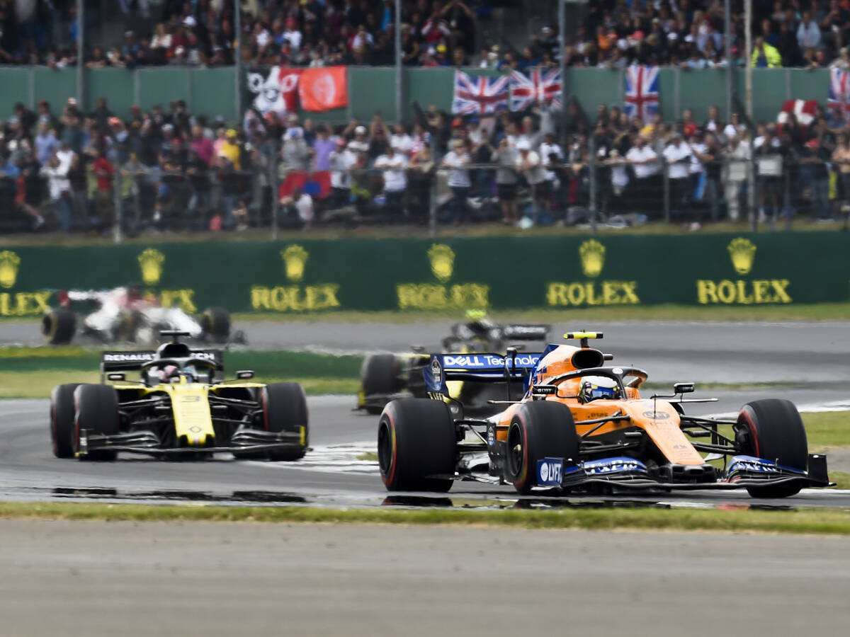 Foto zur News: Wieder Punkte auf McLaren verloren, doch Renault "muss glücklich sein"
