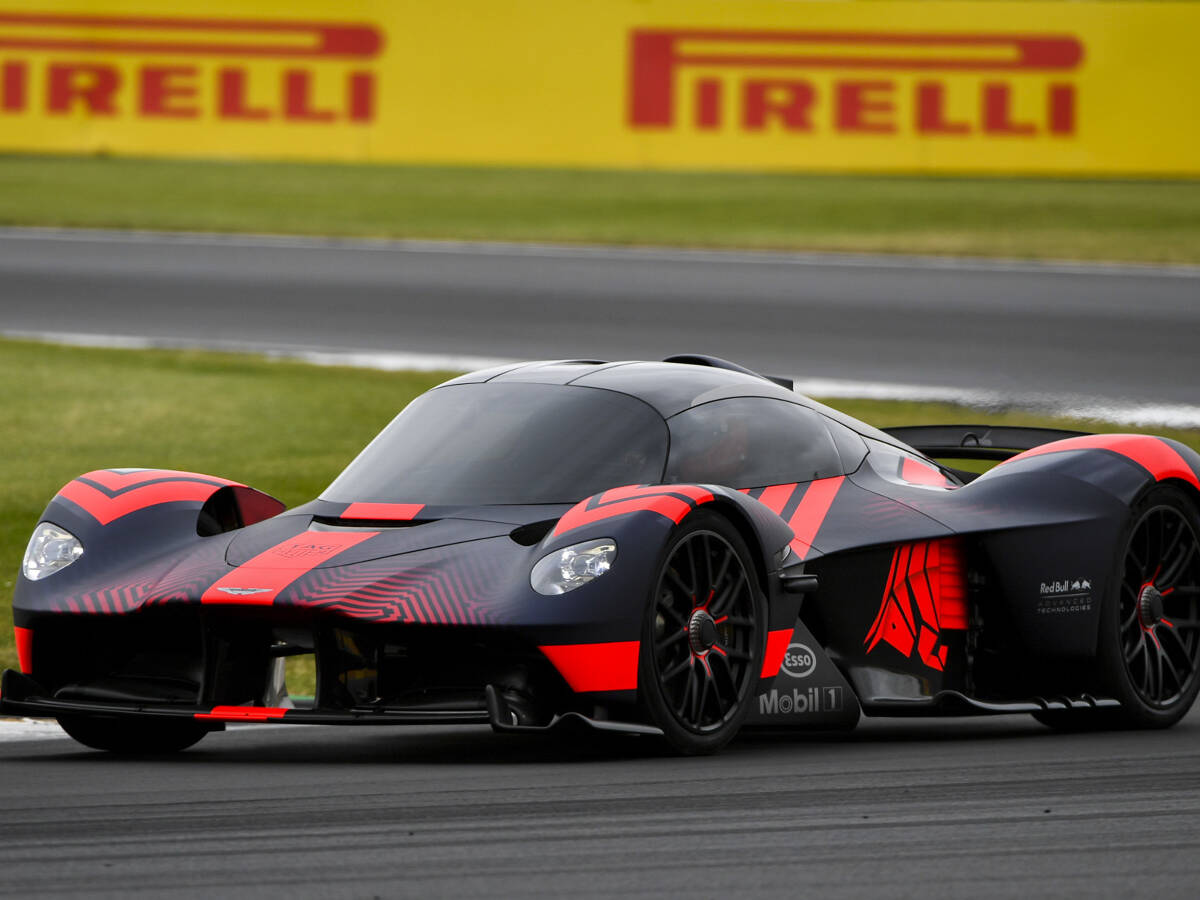 Foto zur News: Verstappen mit Aston Martin schon bald in Le Mans? "Nicht ausgeschlossen"