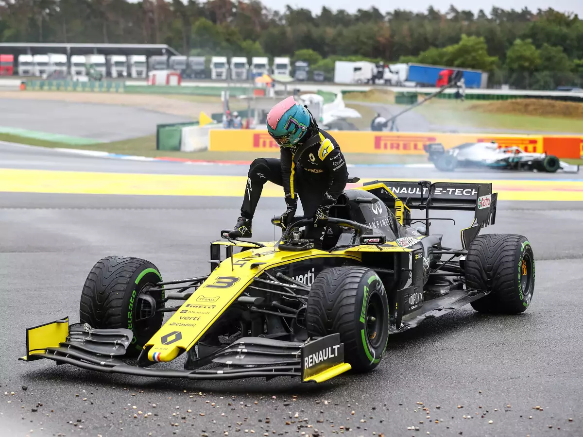 Foto zur News: Nach nur 13 Runden: Auspuffleck stoppt Ricciardo in Hockenheim