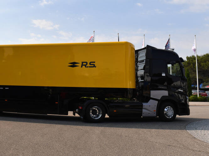 Foto zur News: Renault bestätigt: Fahrer von Unfall-Truck nicht mehr im Krankenhaus