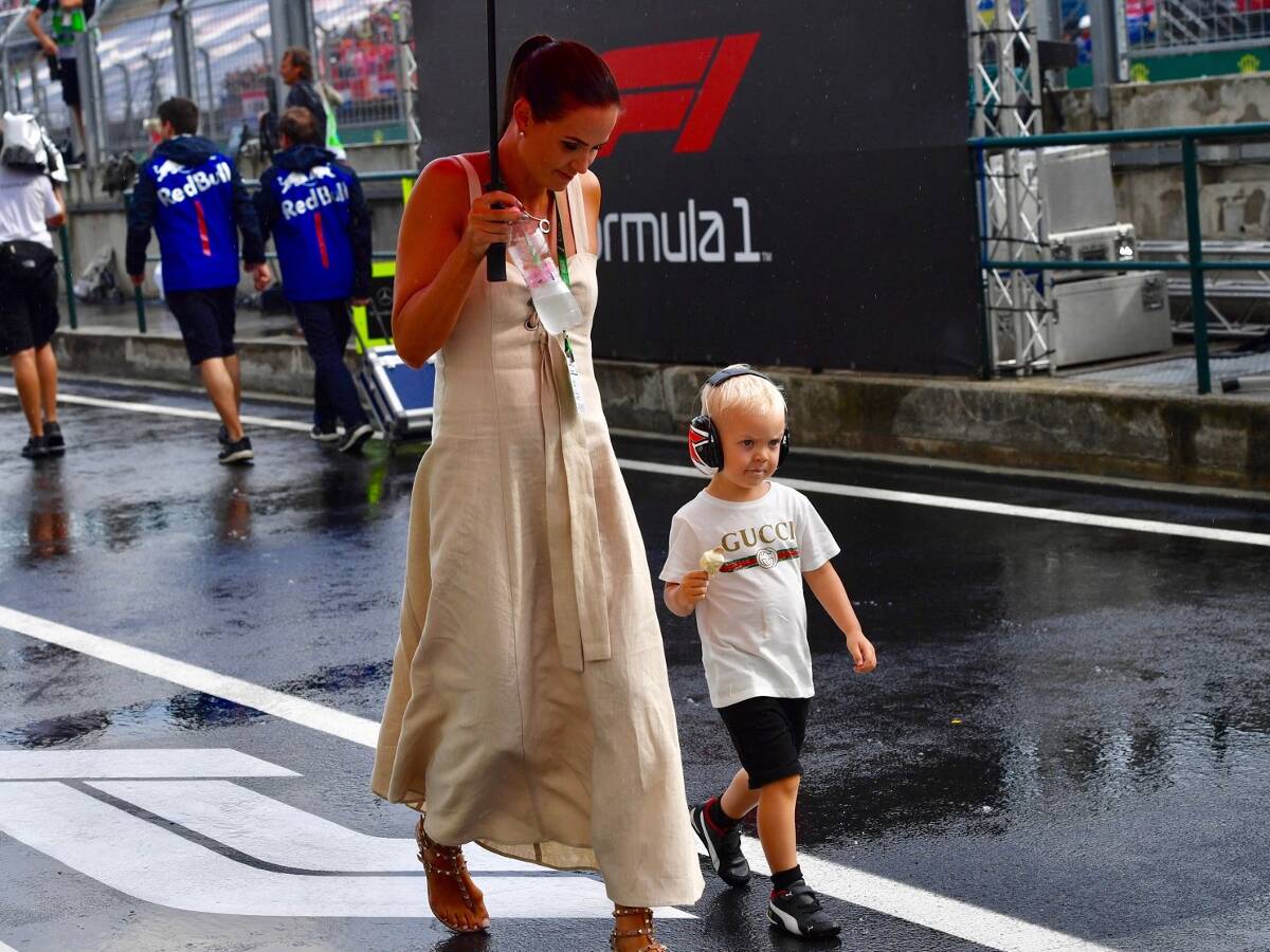 Foto zur News: Sohn von Kimi Räikkönen erstmals im Kart unterwegs