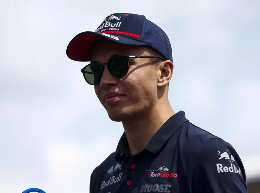 Foto zur News: Alexander Albon vor Red-Bull-Debüt: "Mache mir keine Sorgen"